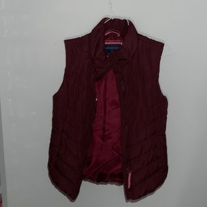 Aeropostale maroon vest!